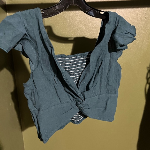 🌟SHEIN Ruffle Trim Twist Top with Pants🌟 - Picture 4 of 9